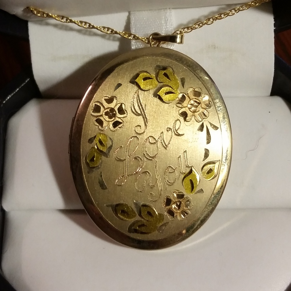 necklace